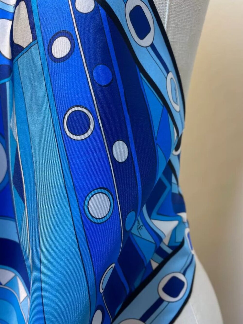 NWT Emilio Pucci Blue Geometric Silk Halter Top & Skirt Set - Picture 8 of 16